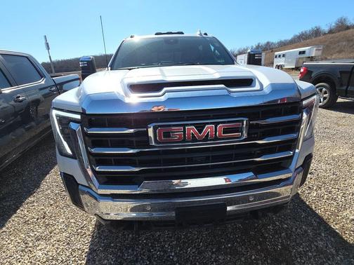 2024 GMC Sierra 2500 SLT
