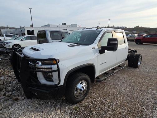 Summit White 2023 Chevrolet Silverado 3500 LT