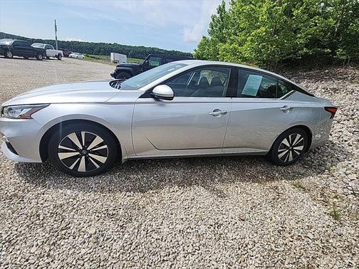 2020 Nissan Altima 2.5 SV