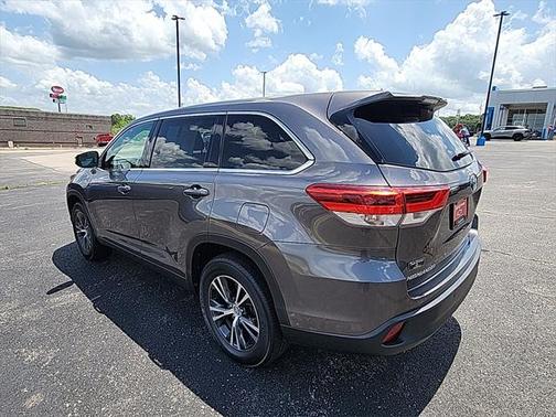 2018 Toyota Highlander LE I4