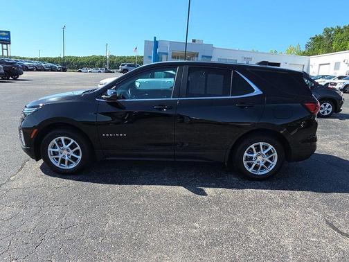 Mosaic Black Metallic 2024 Chevrolet Equinox 1LT