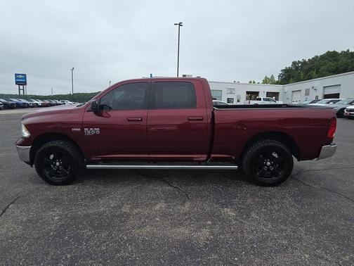 Delmonico Red Pearlcoat 2019 RAM 1500 SLT