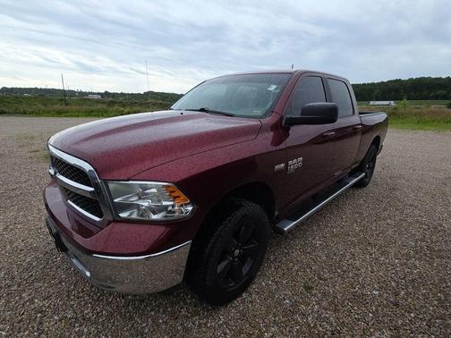 Delmonico Red Pearlcoat 2019 RAM 1500 SLT