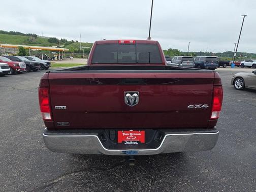 Delmonico Red Pearlcoat 2019 RAM 1500 SLT