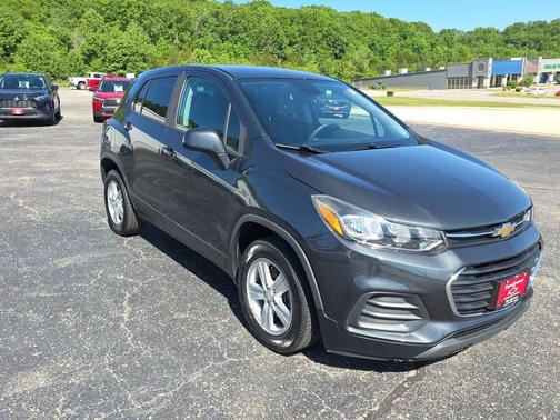 Nightfall Gray Metallic 2020 Chevrolet Trax LS
