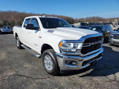 2020 RAM 2500 Big Horn Crew Cab 4X4 6'4' Box