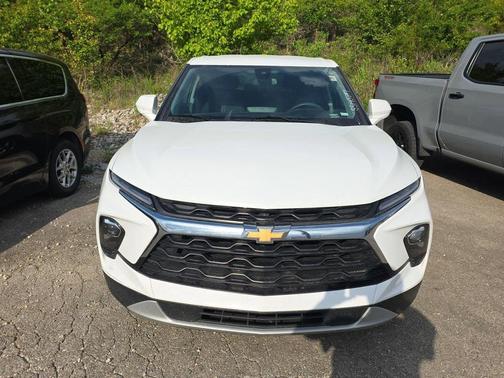 Summit White 2025 Chevrolet Blazer 2LT