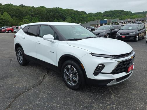 Summit White 2025 Chevrolet Blazer 2LT