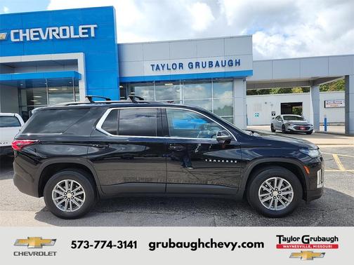 2023 Chevrolet Traverse LT Cloth