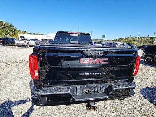 2023 GMC Sierra 2500 Denali
