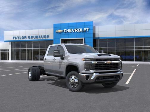 Sterling Gray Metallic 2026 Chevrolet Silverado 3500 LT