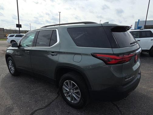 Silver Sage Metallic 2023 Chevrolet Traverse LT Leather