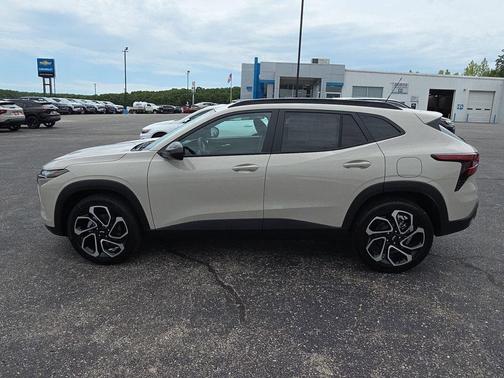 White Sands 2026 Chevrolet Trax FWD 2RS
