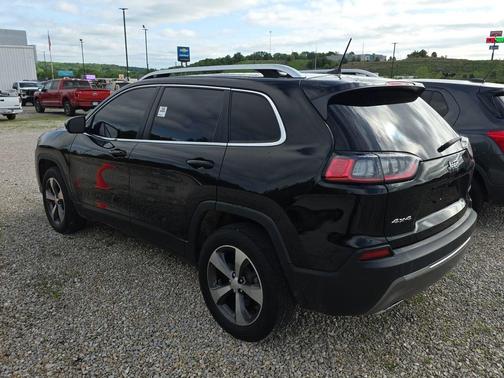 Diamond Black Crystal Pearlcoat 2019 Jeep Cherokee Limited