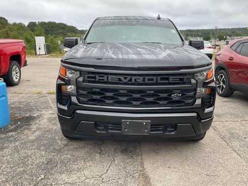 Black 2022 Chevrolet Silverado 1500 Custom