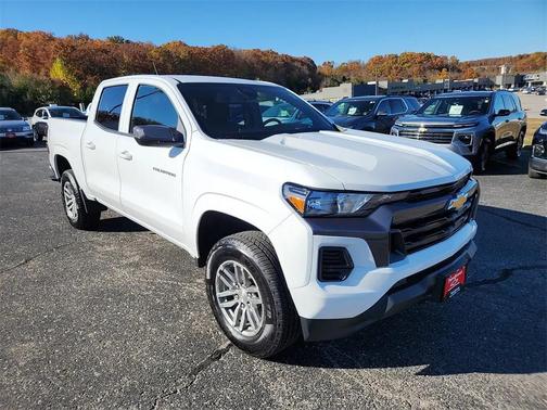 2025 Chevrolet Colorado WT