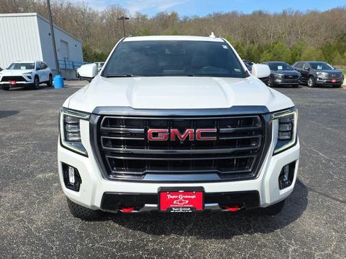 2023 GMC Yukon 4WD AT4