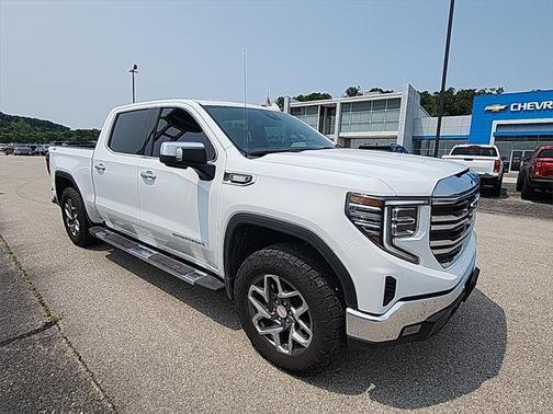 2025 GMC Sierra 1500 SLT