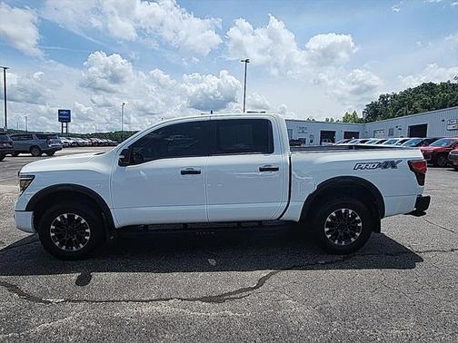2022 Nissan Titan PRO-4X