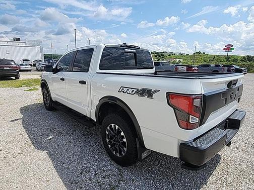 2022 Nissan Titan PRO-4X