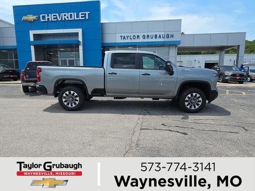 Sterling Gray Metallic 2026 Chevrolet Silverado 2500 Custom