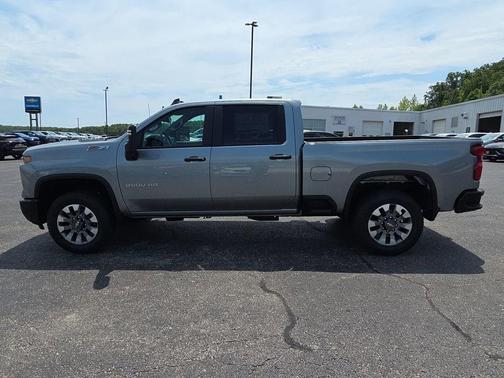 Sterling Gray Metallic 2026 Chevrolet Silverado 2500 Custom