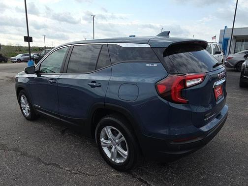 Downpour Metallic 2024 GMC Terrain SLE