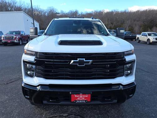 2026 Chevrolet Silverado 2500 Custom