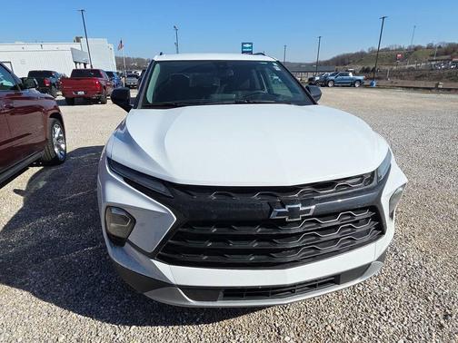 Summit White 2023 Chevrolet Blazer 2LT
