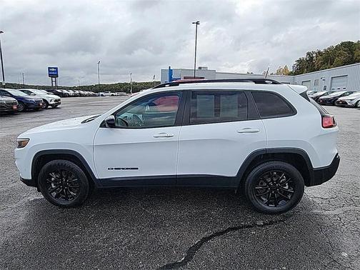 2023 Jeep Cherokee Altitude