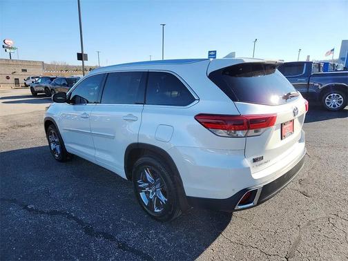 2017 Toyota Highlander Limited