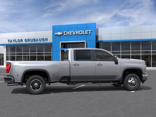 Sterling Gray Metallic 2026 Chevrolet Silverado 3500 LT