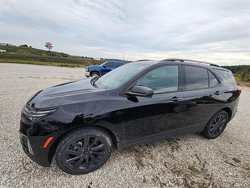 2022 Chevrolet Equinox FWD RS