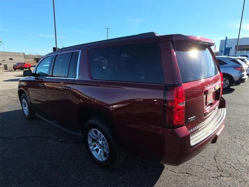 2018 Chevrolet Suburban LT