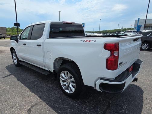 Summit White 2026 Chevrolet Silverado 1500 Custom