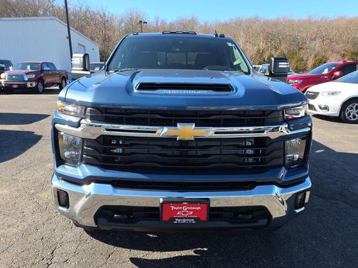 Lakeshore Blue Metallic 2026 Chevrolet Silverado 3500 LT