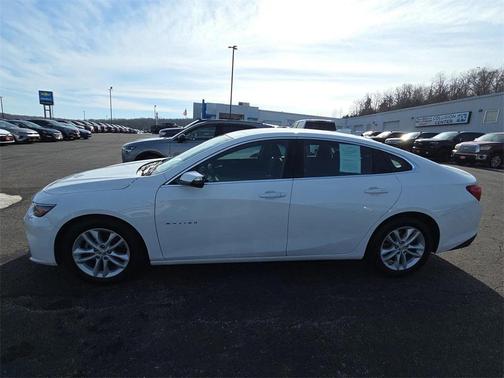 2017 Chevrolet Malibu 1LT