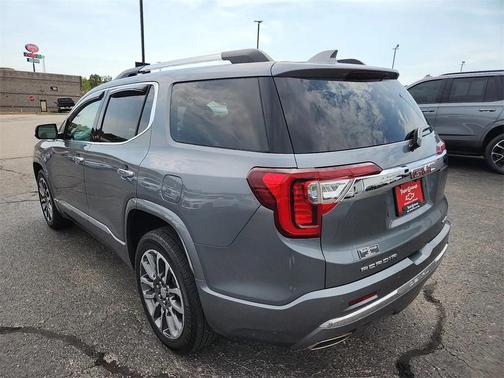 2020 GMC Acadia Denali