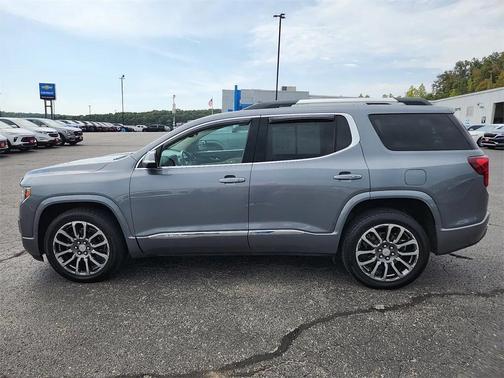 2020 GMC Acadia Denali