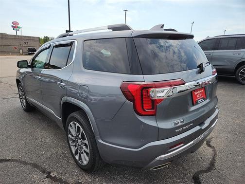 2020 GMC Acadia Denali