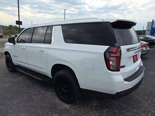 Summit White 2021 Chevrolet Suburban LT