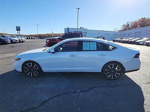 2025 Honda Accord Hybrid Touring