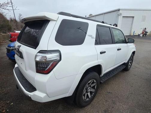 2023 Toyota 4Runner TRD Off Road