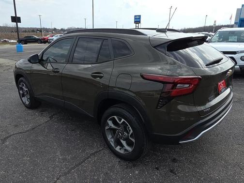 2024 Chevrolet Trax LT