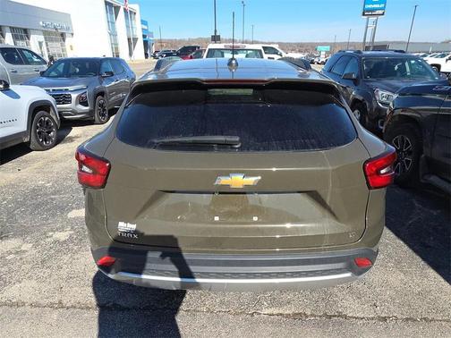2024 Chevrolet Trax LT