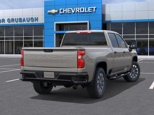White Sands 2026 Chevrolet Silverado 2500 Custom