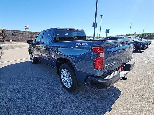 2024 Chevrolet Silverado 1500 Custom