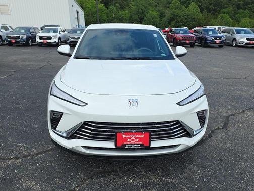 Summit White 2024 Buick Envista Preferred FWD