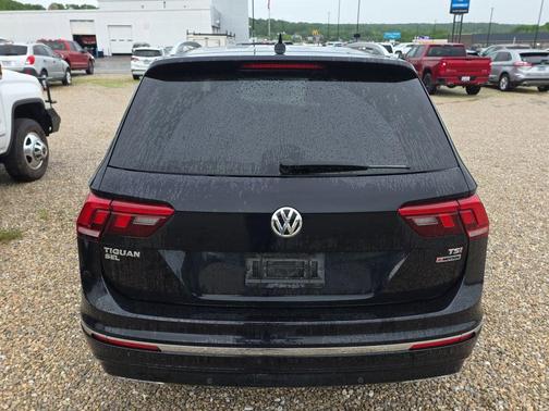 2018 Volkswagen Tiguan 2.0T SEL