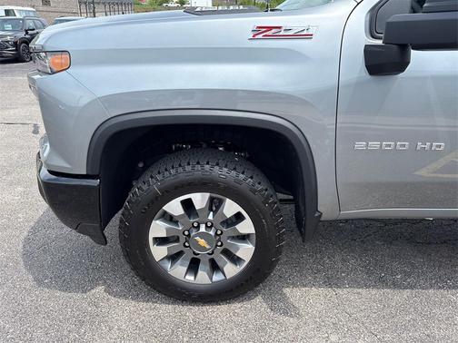 2025 Chevrolet Silverado 2500 Custom